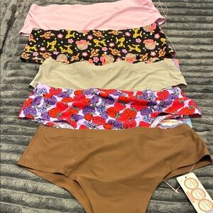 Cheek Boss Seamless High-Waist Bikini Briefs - Multi Color Pack sz Medium